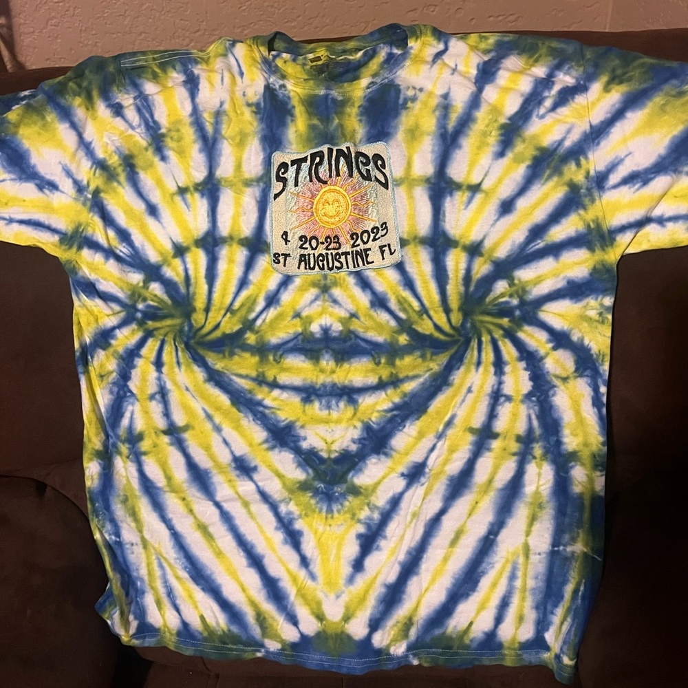 Billy Strings St Augustine 2023 Tie-Dye T-Shirt with Embroidered patch sz Lg